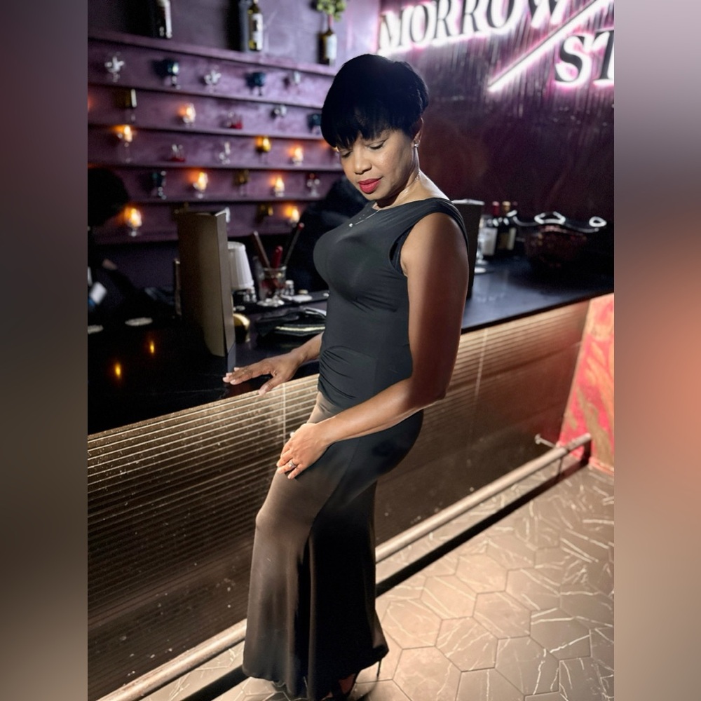 Luxe Affair - Black Evening Gown